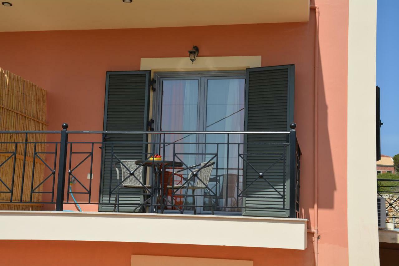 Lotus Sea View Studio Apartment 2 Lixouri Eksteriør billede